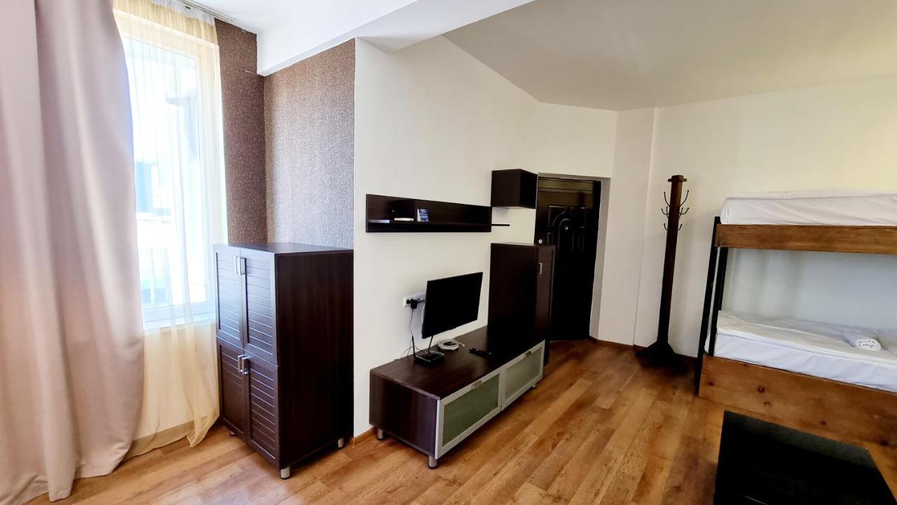 Old Batumi Mgzavrebi Apartments Kültér fotó