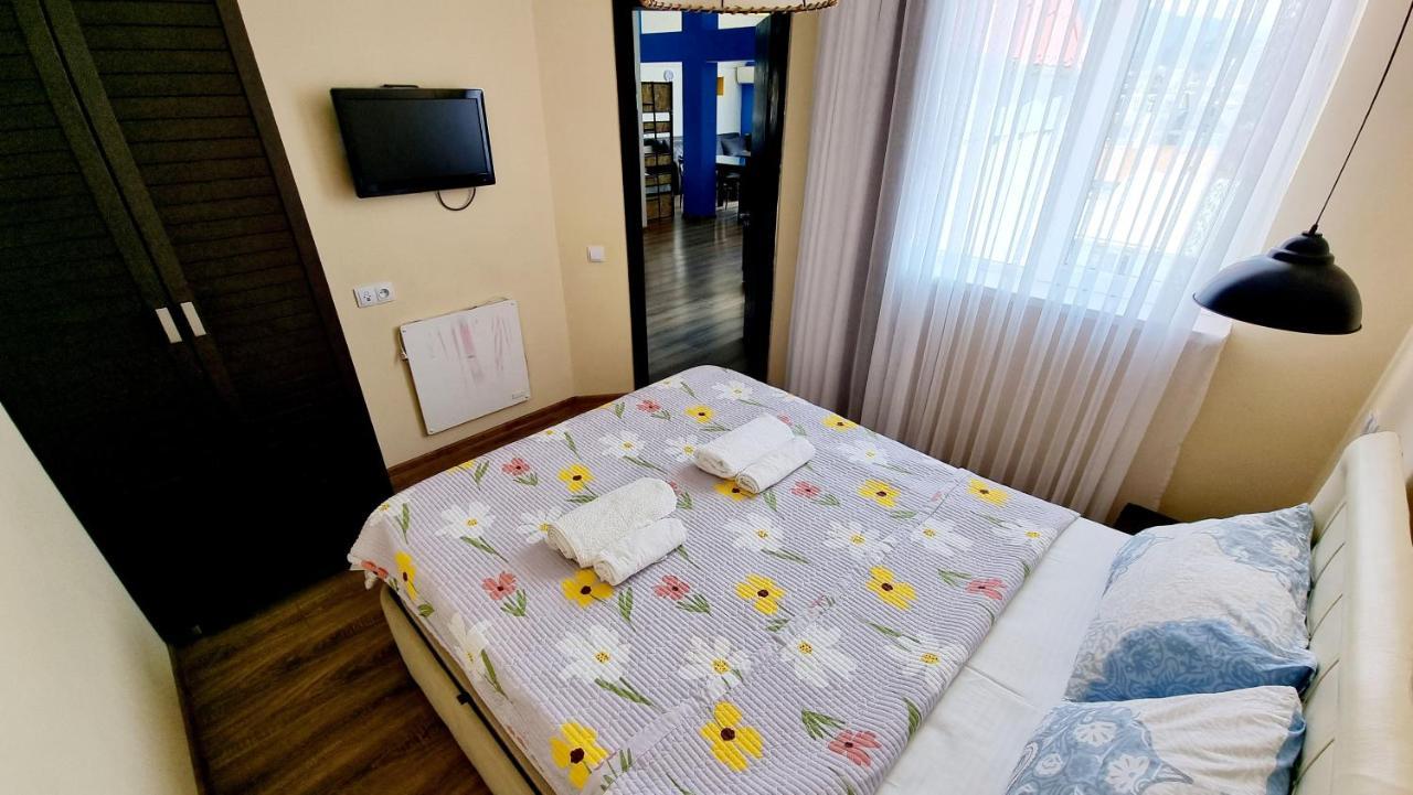 Old Batumi Mgzavrebi Apartments Kültér fotó