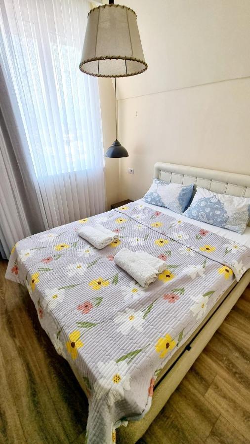 Old Batumi Mgzavrebi Apartments Kültér fotó