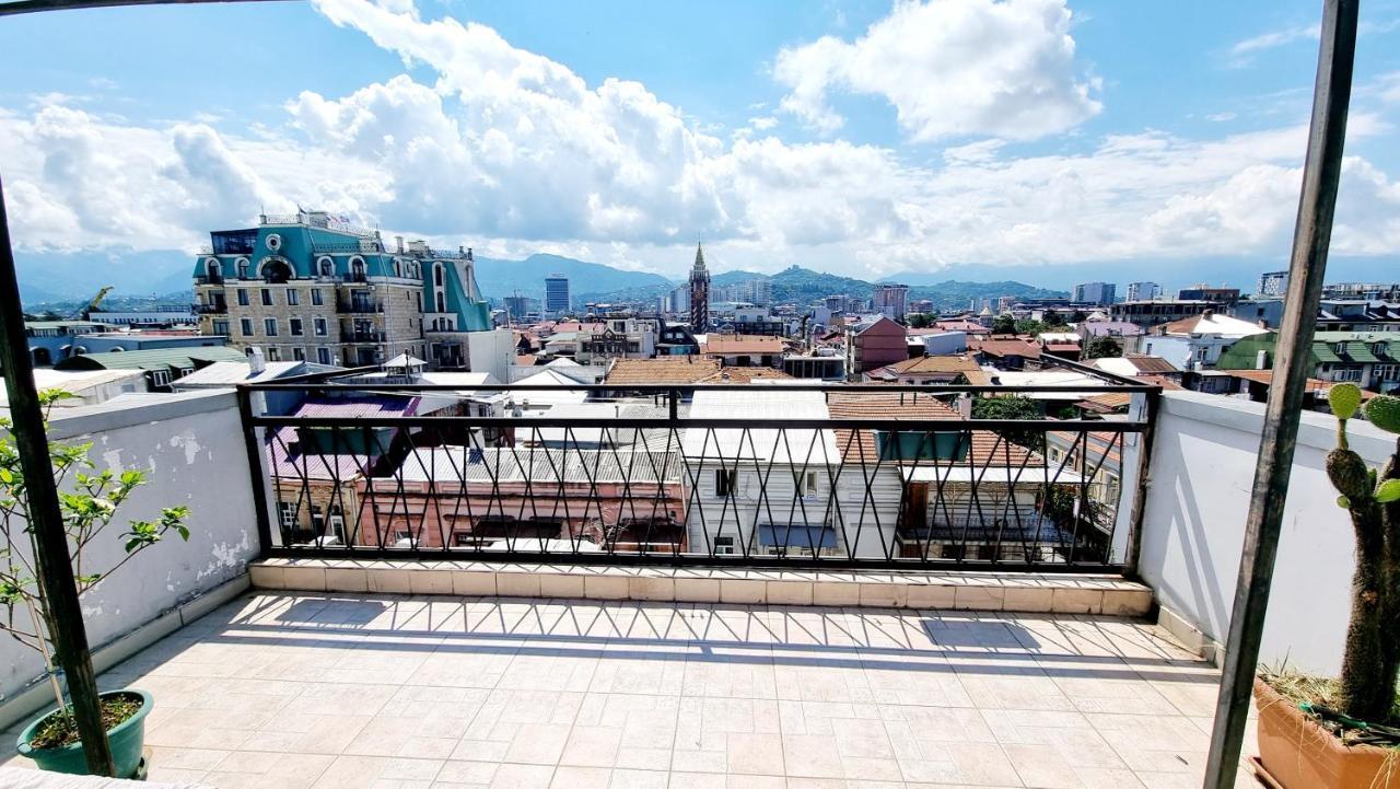 Old Batumi Mgzavrebi Apartments Kültér fotó